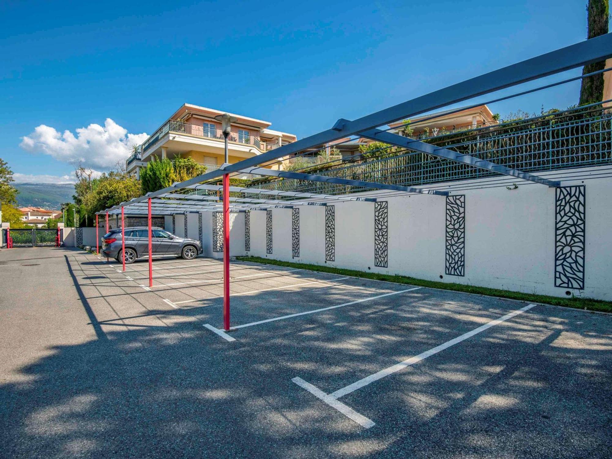 Ibis Cannes Mouans Sartoux Piscine Parking Gratuit Luaran gambar